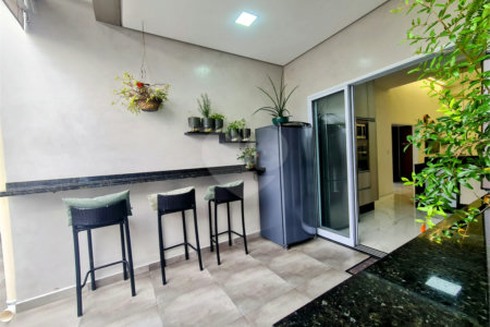 Casa à venda com 3 quartos, sendo 1 suíte, no condomínio Horto Florestal Iii, Sorocaba - SP