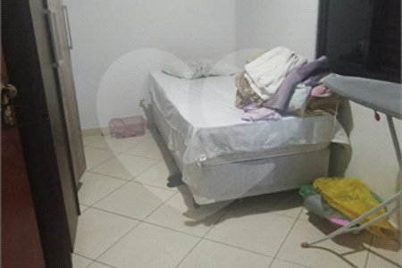 Casa à venda com 4 quartos, sendo 3 suítes, em Jardim Vila Galvão, Guarulhos, SP