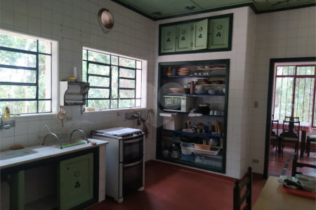 Chácara à venda com 5 quartos, sendo 1 suíte, no Centro (mailasqui), São Roque, SP