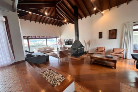 Casa à venda com 5 suítes em Aruã, Mogi das Cruzes, SP