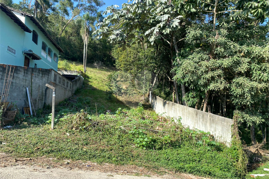 Terreno à venda em Barreiro, Mairiporã, SP