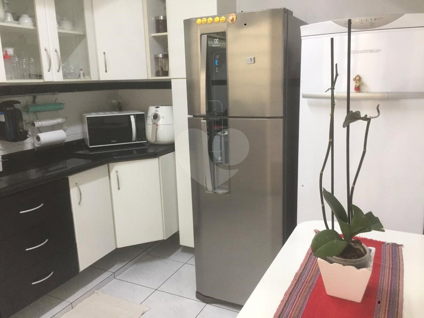 Casa à venda com 3 quartos, sendo 1 suíte, no condomínio Morada do Horto, São Paulo - SP