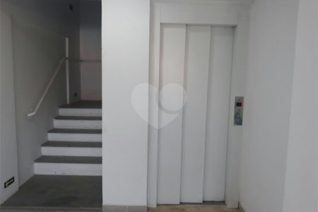 Apartamento à venda ou para alugar com 2 quartos, sendo 1 suíte,  em Jardim Flórida, São Roque, SP