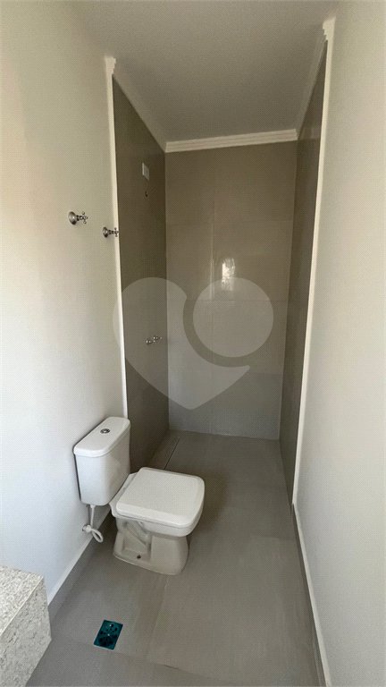 Sobrado à venda com 3 suítes em Vila Petrópolis, Atibaia, SP