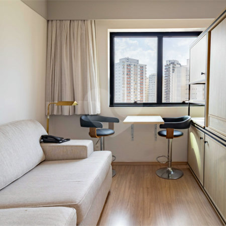 Flat à venda com 1 suíte em Indianópolis, São Paulo, SP
