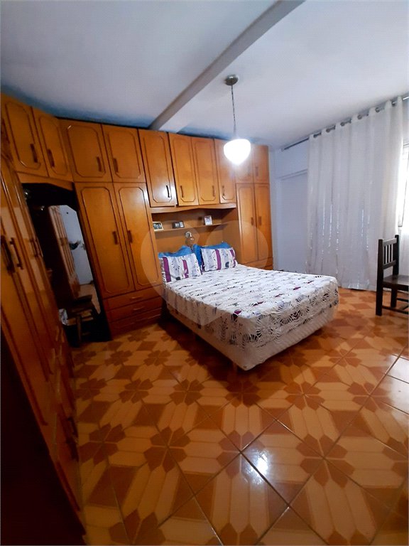 Sobrado à venda com 4 quartos, sendo 1 suíte, em Jardim Japão, São Paulo, SP