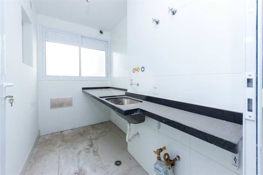 Apartamento à venda com 3 quartos, sendo 1 suíte, em Santo Amaro, São Paulo, SP