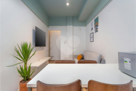 Apartamento à venda com 4 quartos, sendo 1 suíte, em Pinheiros, São Paulo, SP