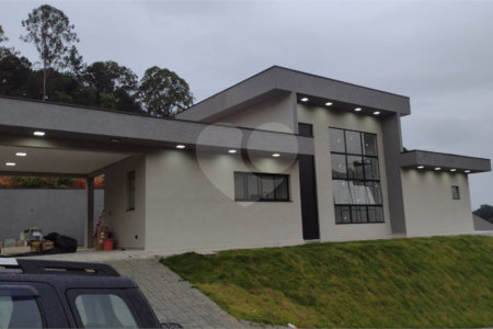 Casa à venda com 3 quartos, sendo 1 suíte, em Condominio Quintas da Boa Vista, Atibaia, SP