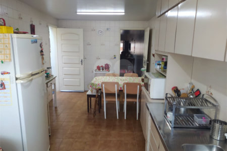 Sobrado à venda com 3 quartos, sendo 1 suíte, em Brooklin, São Paulo, SP