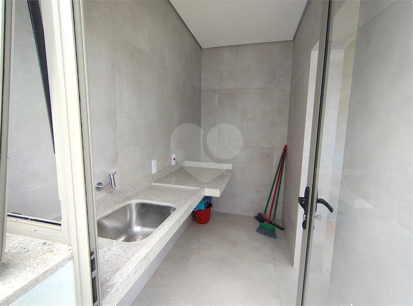 Casa à venda com 4 quartos, sendo 3 suítes,  no condomínio Villa Verde, Jundiaí - SP