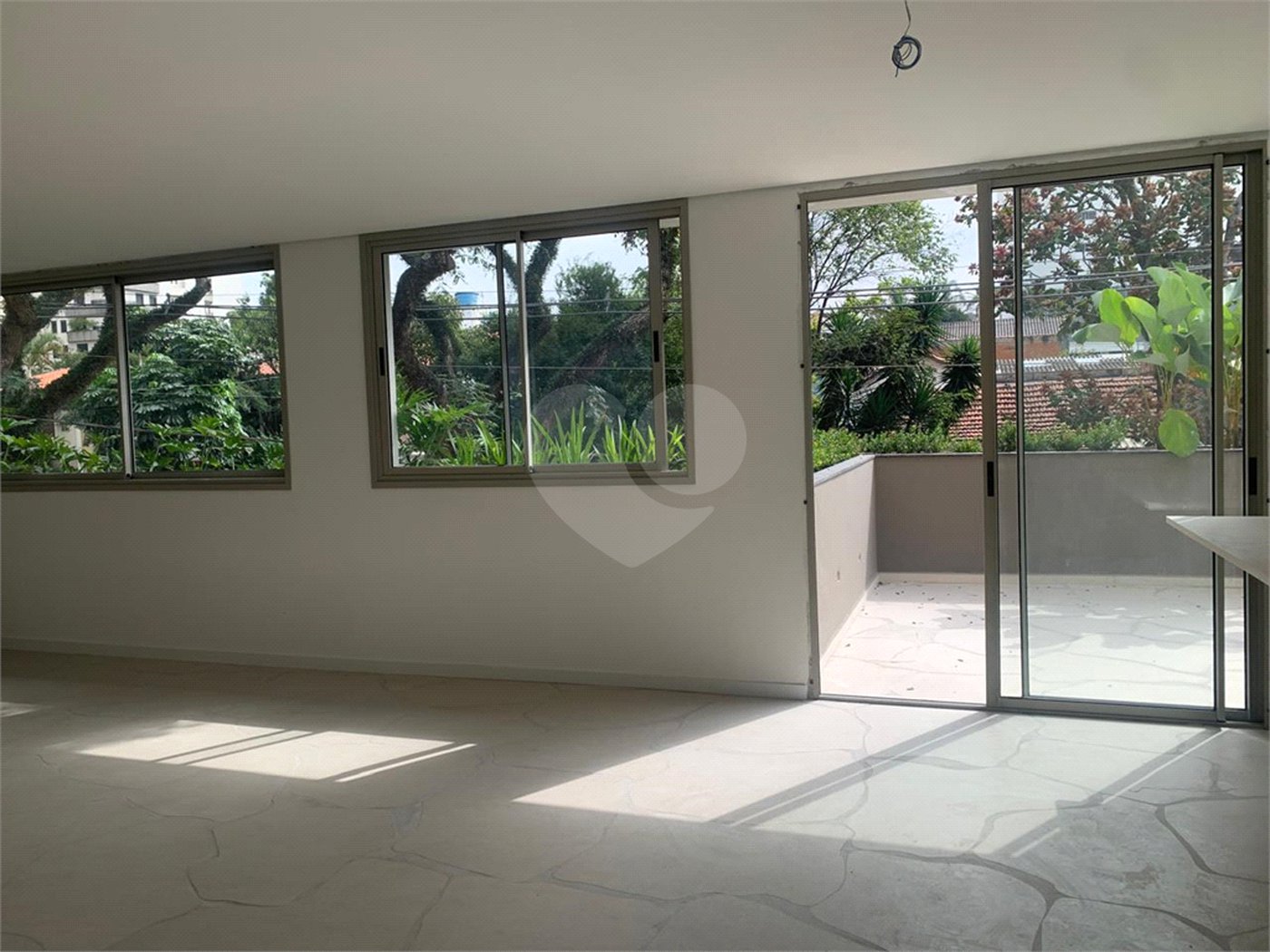 Apartamento à venda com 2 suítes em Vila Madalena, São Paulo, SP