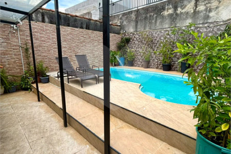 Sobrado à venda ou para alugar com 4 quartos, sendo 2 suítes, em Jardim Brasil, Atibaia, SP