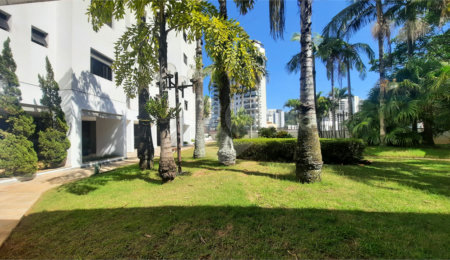 Apartamento à venda com 4 quartos, sendo 2 suítes, em Morumbi, São Paulo, SP