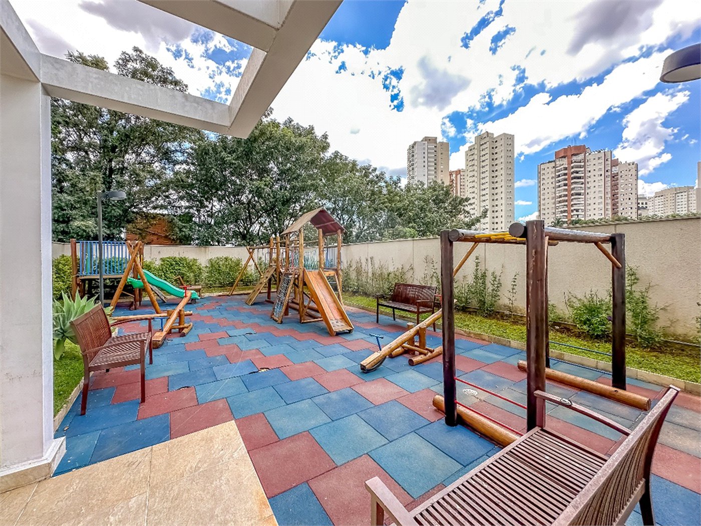 Apartamento à venda com 2 quartos, sendo 1 suíte,  em Jardim Caboré, São Paulo, SP