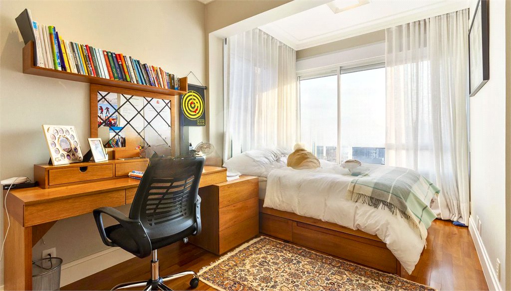 Apartamento à venda ou para alugar com 2 suítes em Itaim Bibi, São Paulo, SP
