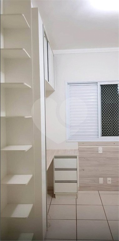 Apartamento à venda no condomínio Residencial Vancouver, em Araraquara-SP.
