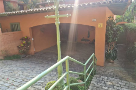 Casa à venda com 5 quartos, sendo 2 suítes, em Jardim Morumbi, São Paulo, SP