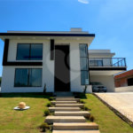 Casa à venda com 5 suítes no condomínio Terras de Mont Serrat, Salto - SP