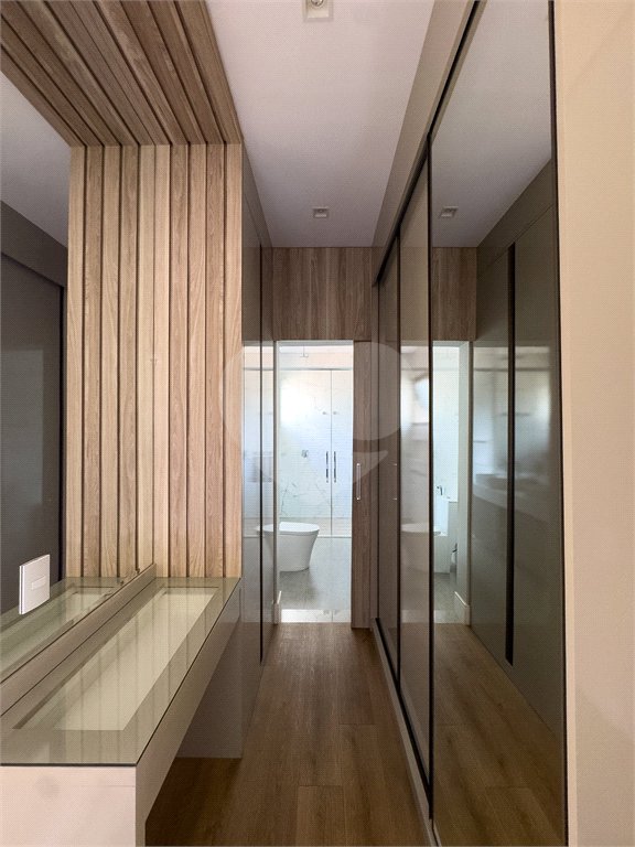 Casa à venda com 3 quartos, sendo 2 suítes, no condomínio Jardim Residencial Dona Maria José, Indaiatuba - SP