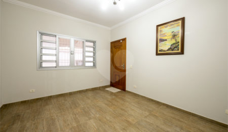 Sobrado à venda com 3 quartos, sendo 2 suítes,  em Brooklin, São Paulo, SP
