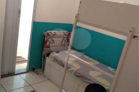 Sobrado à venda com 2 quartos em Anchieta, Rio de Janeiro, RJ