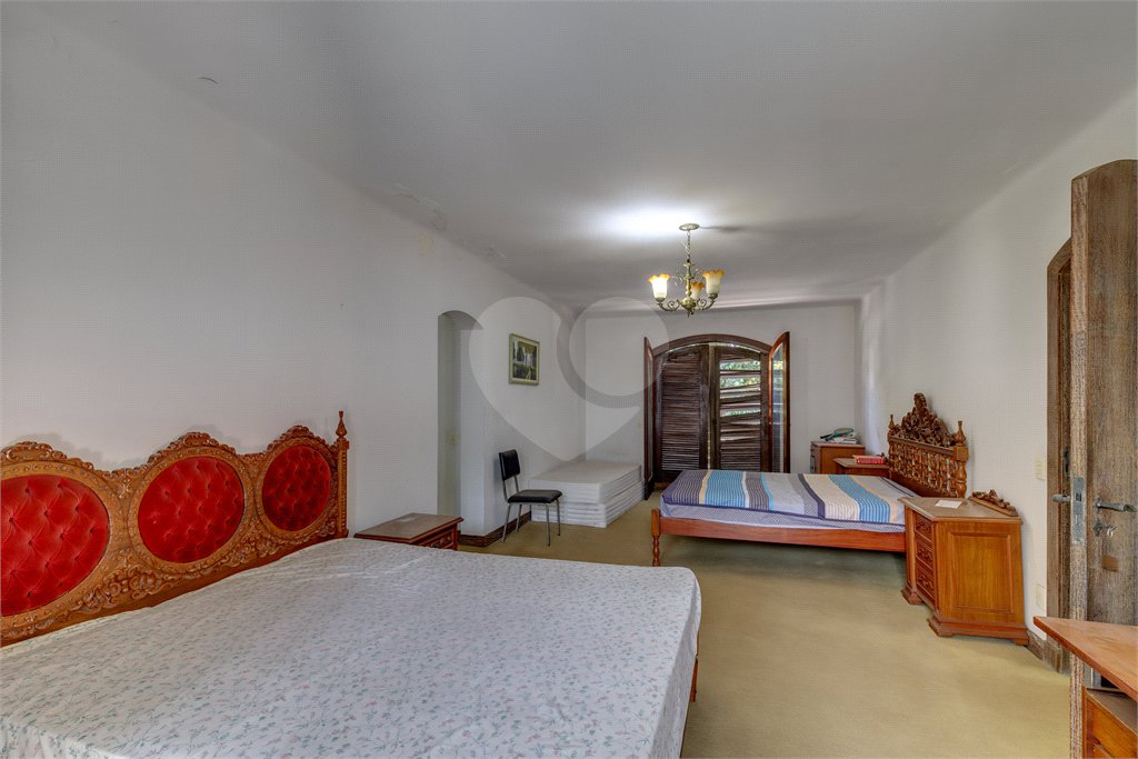 Casa à venda com 4 suítes no condomínio Chácara Flora, São Paulo - SP