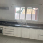 Casa à venda com 3 quartos, sendo 1 suíte, no condomínio Portal das Acacias, Indaiatuba - SP