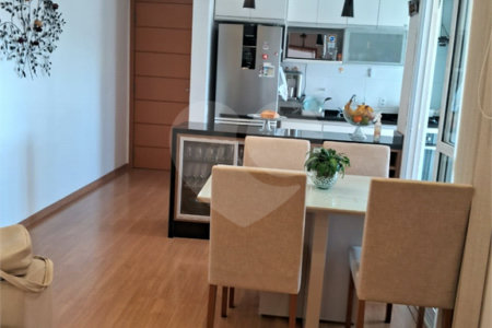 Apartamento à venda com 2 quartos, sendo 1 suíte,  no Centro, Mogi das Cruzes, SP