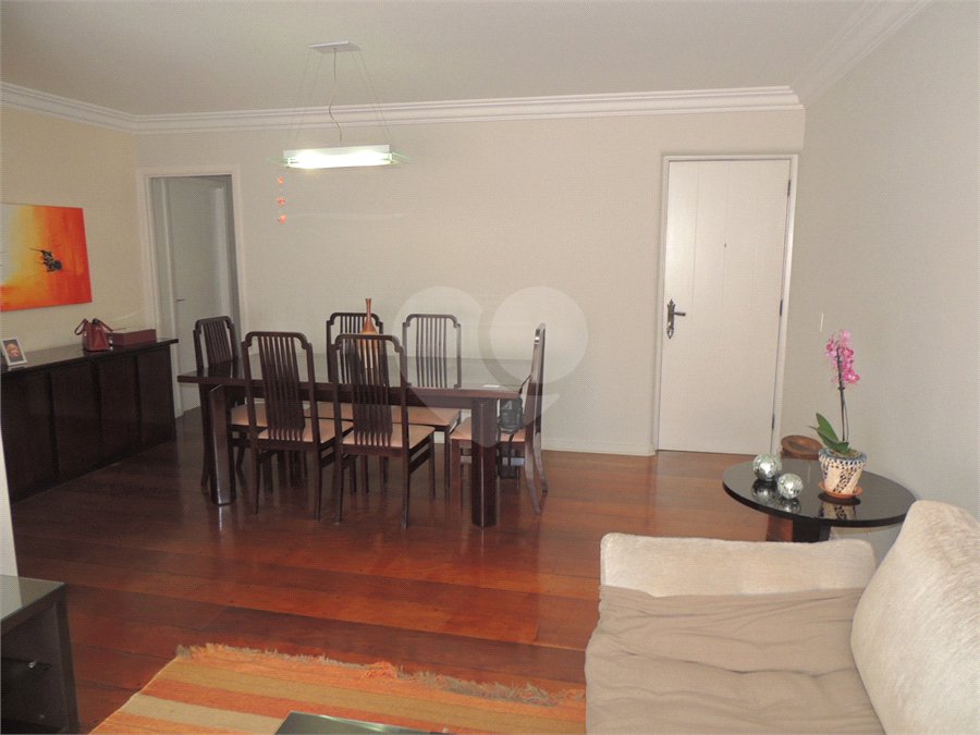 Apartamento à venda com 3 quartos, sendo 1 suíte, em Santo Amaro, São Paulo, SP