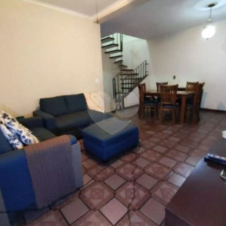 Sobrado à venda com 3 quartos, sendo 1 suíte, em Chácara Belenzinho, São Paulo, SP