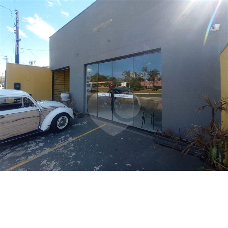 Salão Comercial para alugar em Vila Nastri, Itapetininga, SP