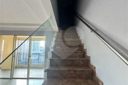 Triplex à venda ou para alugar com 3 quartos, sendo 1 suíte, em Santana, São Paulo, SP