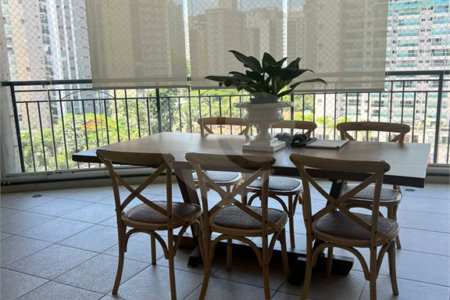 Apartamento à venda com 4 quartos, sendo 2 suítes,  em Brooklin Paulista, São Paulo, SP
