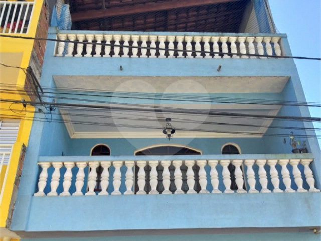 Sobrado à venda com 3 quartos, sendo 1 suíte,  em Tremembé, São Paulo, SP