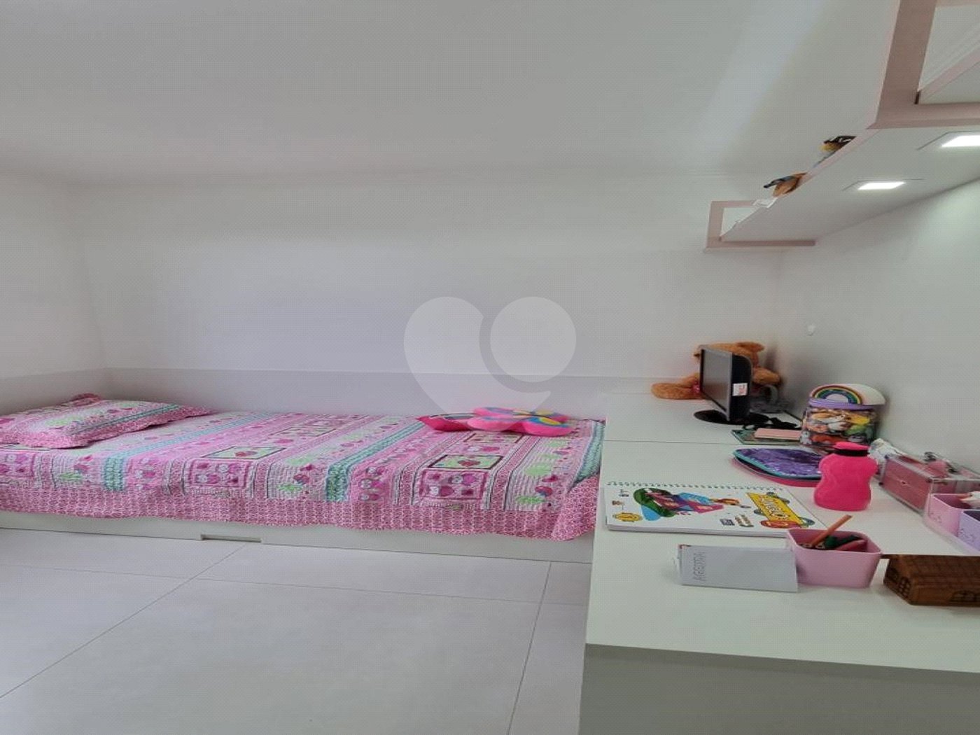 Apartamento à venda com 3 quartos, sendo 1 suíte, em Jardim Esmeralda, São Paulo, SP