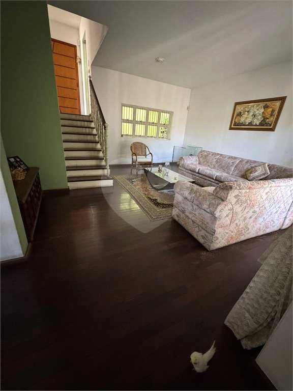 Casa à venda com 4 quartos, sendo 1 suíte,  em Vila Romão, Salto, SP