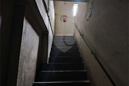 Casa à venda com 4 quartos em Vila Anastácio, São Paulo, SP