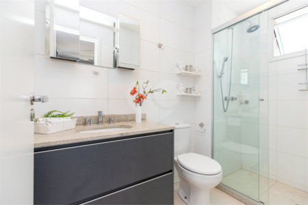 Apartamento à venda com 3 quartos, sendo 1 suíte,  em Chácara Flora, São Paulo, SP