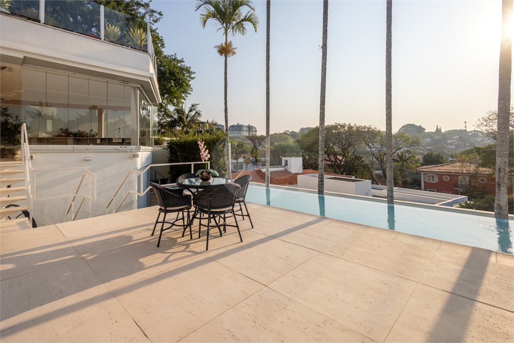 Casa à venda com 4 suítes em Jardim Guedala, São Paulo, SP