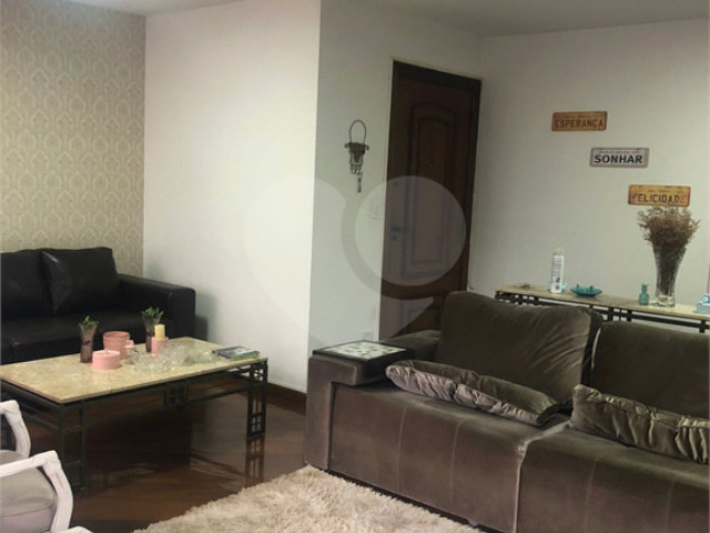 Apartamento à venda com 3 quartos, sendo 1 suíte,  em Saúde, São Paulo, SP