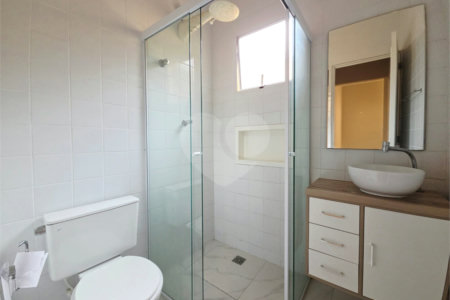 Casa à venda com 3 quartos, sendo 1 suíte, no condomínio Parque das Árvores, Sorocaba - SP