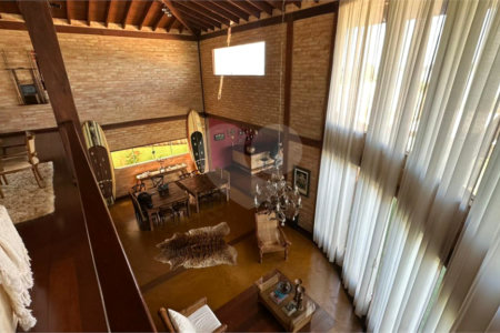 Casa para venda no Condomínio Vivenda do Broa.
