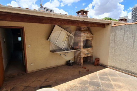 Sobrado a venda no Ipiranga de 220m² com 4 suítes e 2 vagas.Estuda permuta.