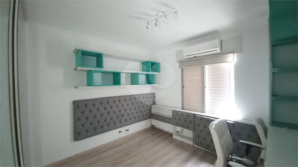 Apartamento à venda com 3 quartos, sendo 1 suíte,  em Vila Andrade, São Paulo, SP