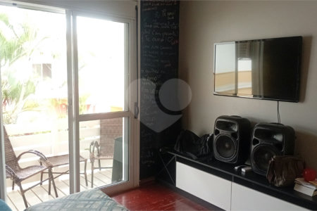Casa à venda com 4 quartos, sendo 2 suítes, no condomínio Canamari, São Paulo - SP