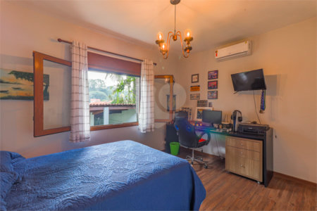 Casa Térrea à venda com 3 quartos, sendo 1 suíte, em Jardim Petrópolis, São Paulo, SP
