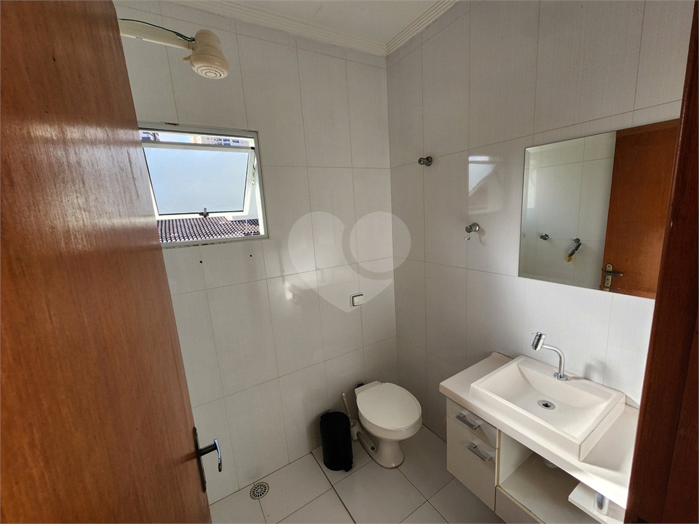 Casa à venda com 4 quartos, sendo 3 suítes,  em Vila Rosália, Guarulhos, SP