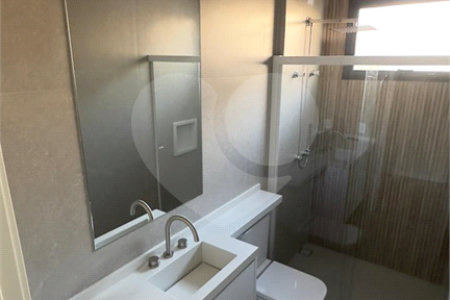 Casa à venda com 3 suítes no condomínio Vale das Águas, Bragança Paulista - SP