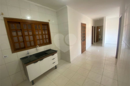 Casa à venda com 3 quartos, sendo 1 suíte,  em Vila Nova Cintra, Mogi das Cruzes, SP